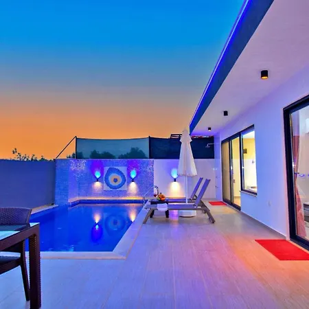 Uzumlu Village 1 Bedroom 6746 Kalkan