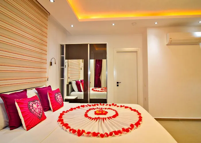 1 Bedroom Secluded In Uzumlu 别墅 *