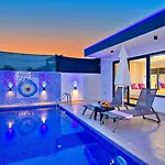 וילה 1 Bedroom Secluded In Uzumlu