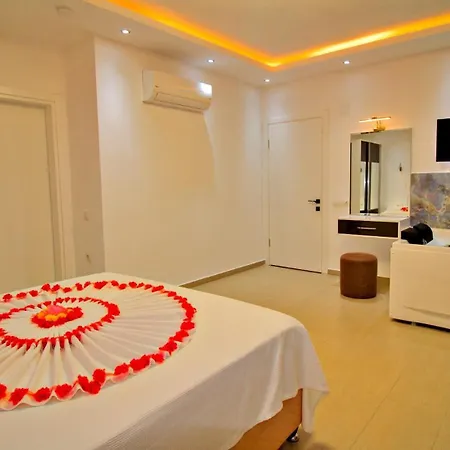 1 Bedroom Secluded In Uzumlu קלקן