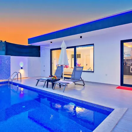 Villa 1 Bedroom Secluded In Uzumlu